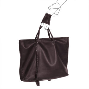 Catherine Loiret, Des sacs en cuir, raffinés, dissimulent des trésors de détails, de flexibilité et de jeux bag simpli-cube leather Catherine Loiret